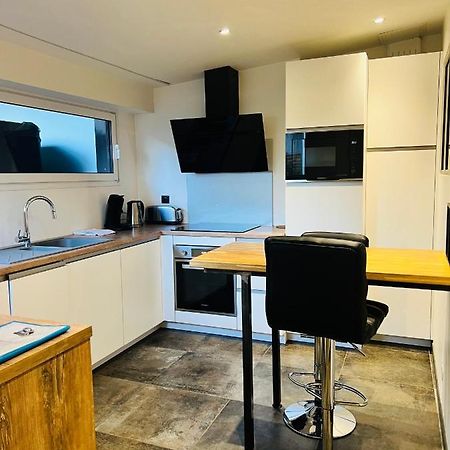 Le Saint Symphorien, Parking Gratuit Privee Apartment Vannes Bagian luar foto