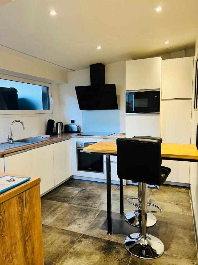 Le Saint Symphorien, Parking Gratuit Privee Apartment Vannes Bagian luar foto